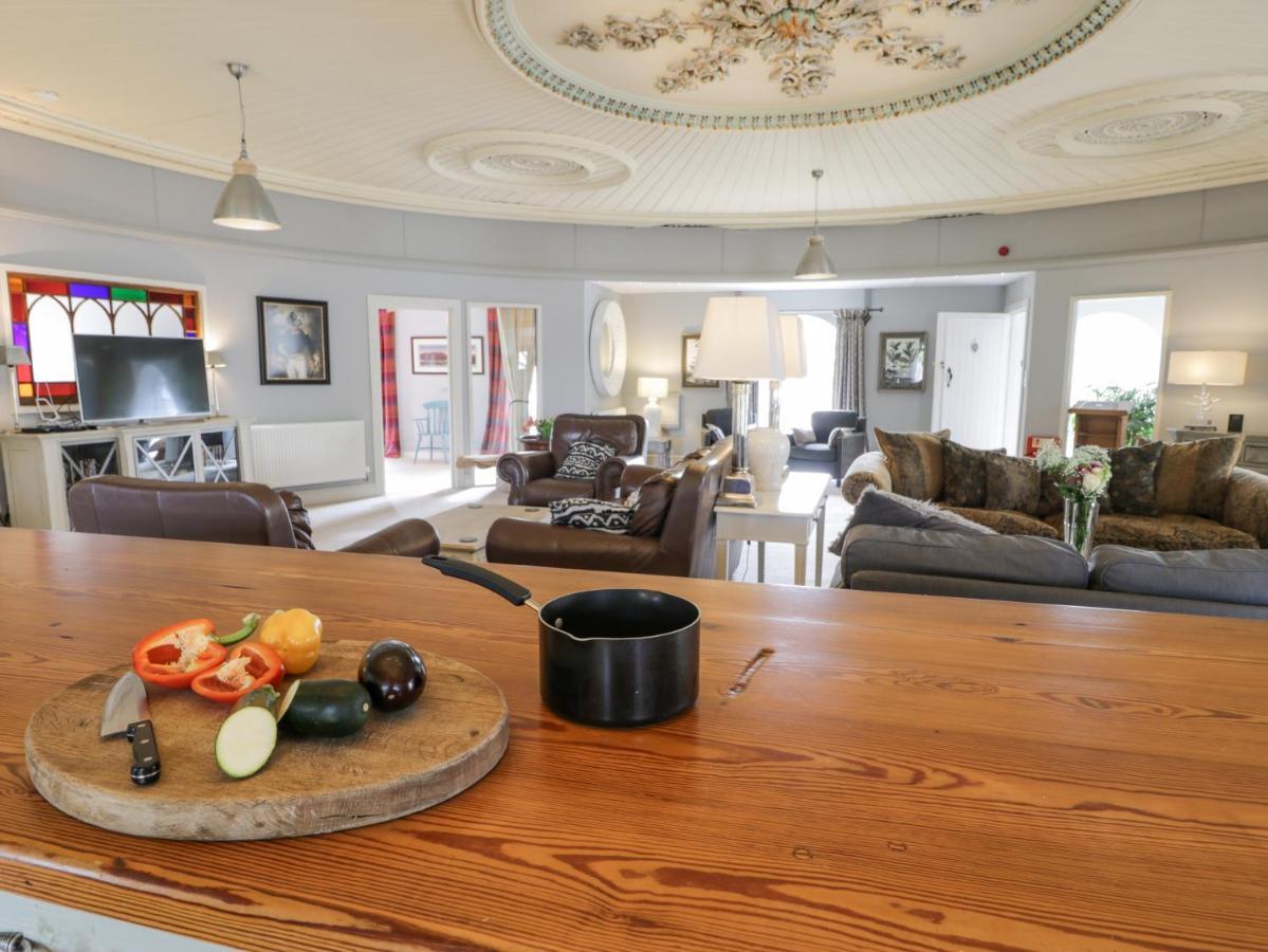 Holiday home Capel Mawr *